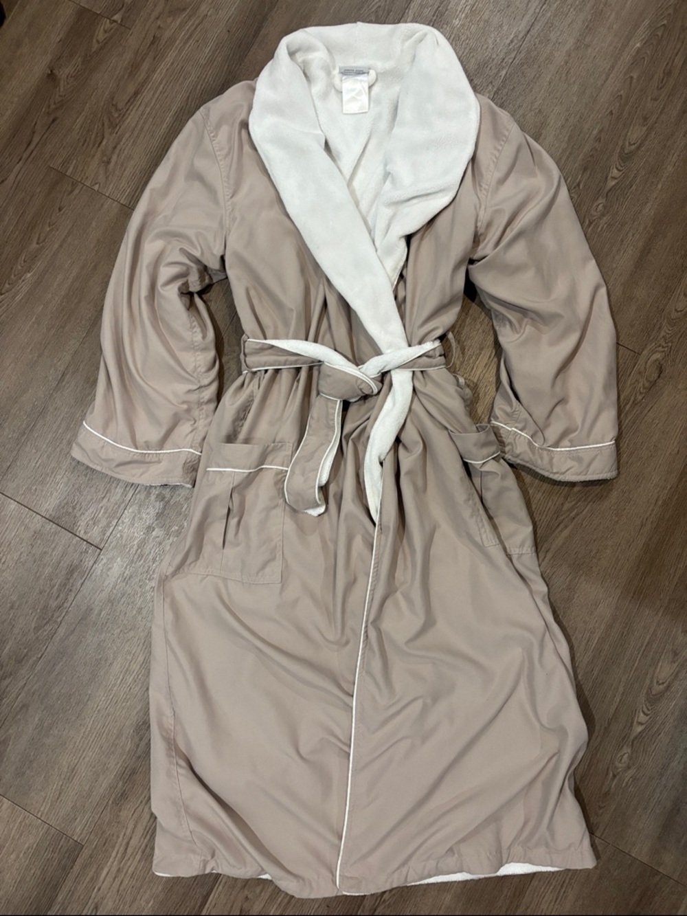 Jennifer Adams Home The Basics Collection Spa Plush Bathrobe Linen Color